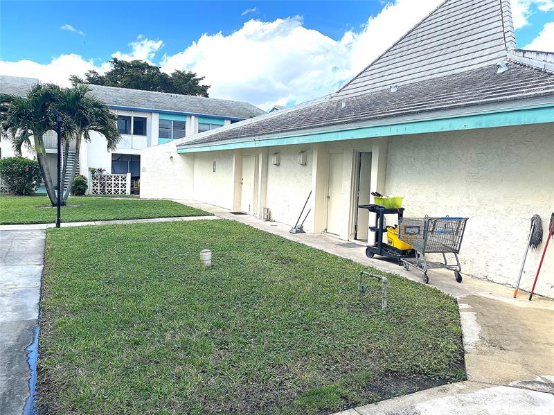 Image 10 of 32 For 2017 46th Ave  409a