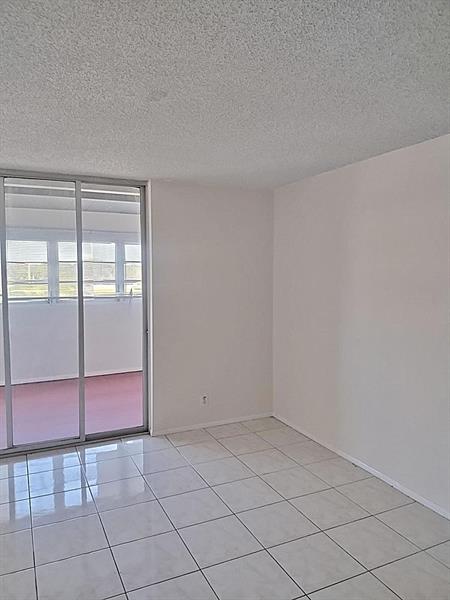 Image 12 of 32 For 2017 46th Ave  409a