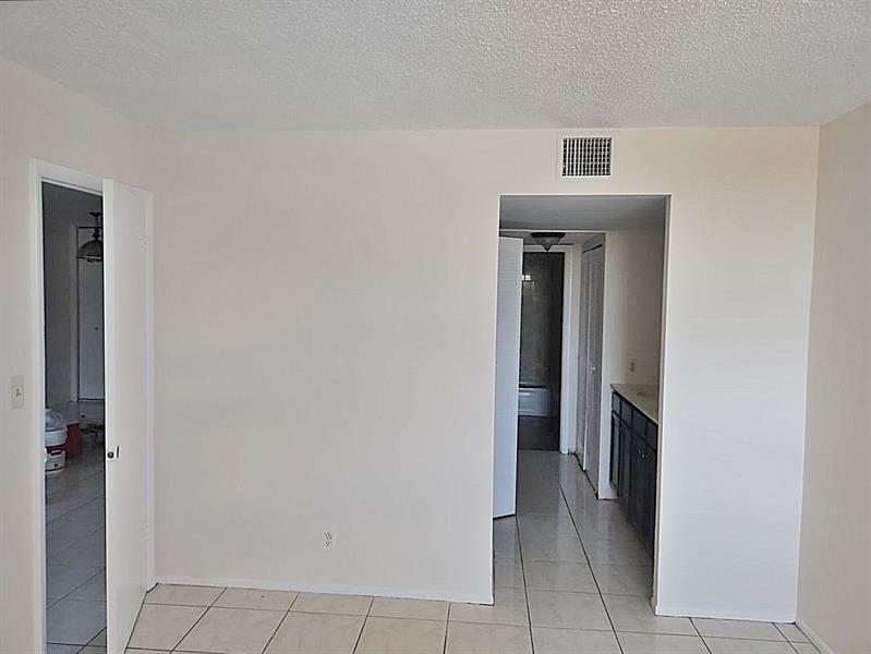 Image 15 of 32 For 2017 46th Ave  409a