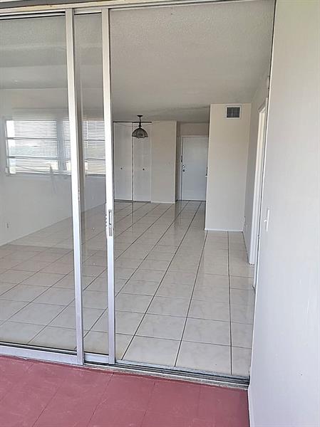 Image 20 of 32 For 2017 46th Ave  409a