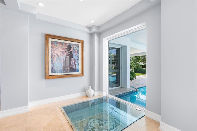 Image 17 of 53 For 2848 35th Ct