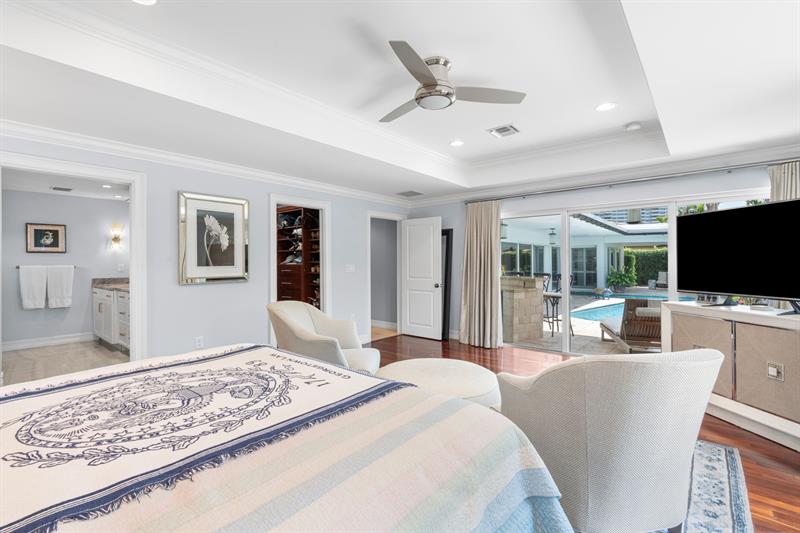 Image 19 of 53 For 2848 35th Ct
