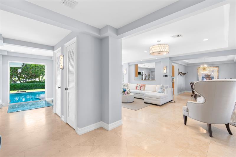 Image 7 of 53 For 2848 35th Ct