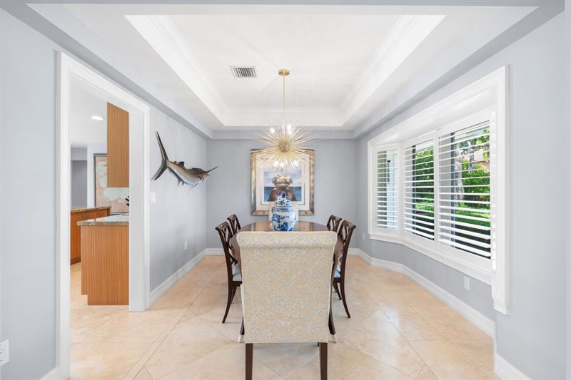 Image 9 of 53 For 2848 35th Ct