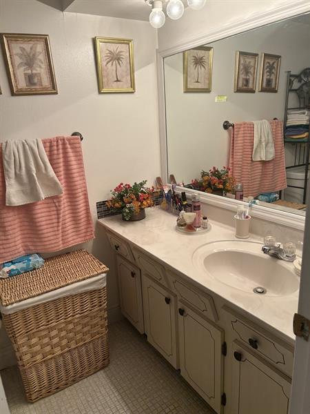 Image 10 of 20 For 4211 41st St  207