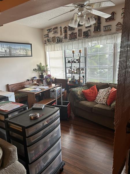 Image 17 of 20 For 4211 41st St  207