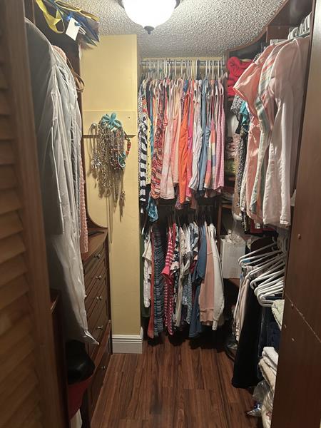 Image 9 of 20 For 4211 41st St  207