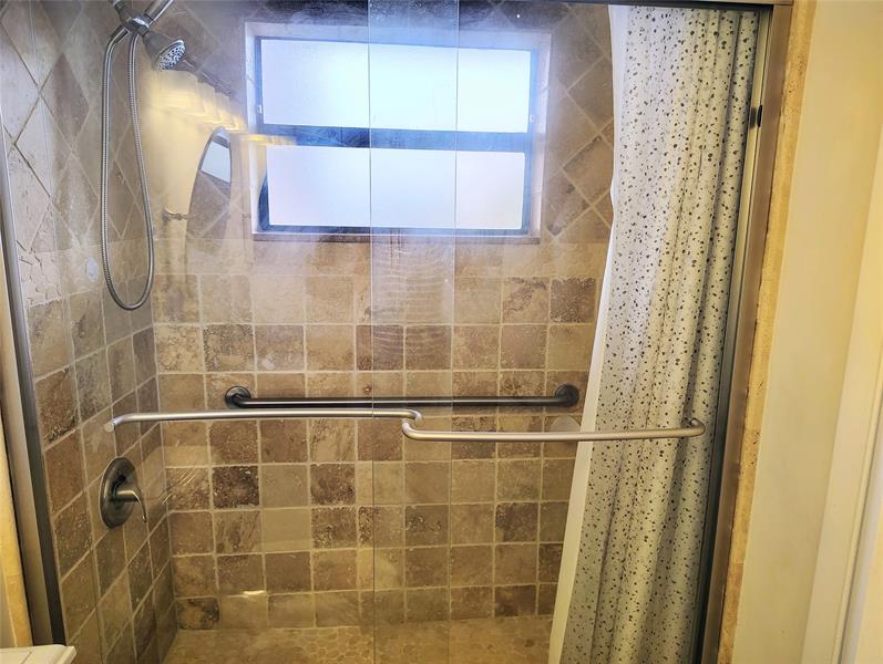 Image 15 of 33 For 2793 104th Ave  305