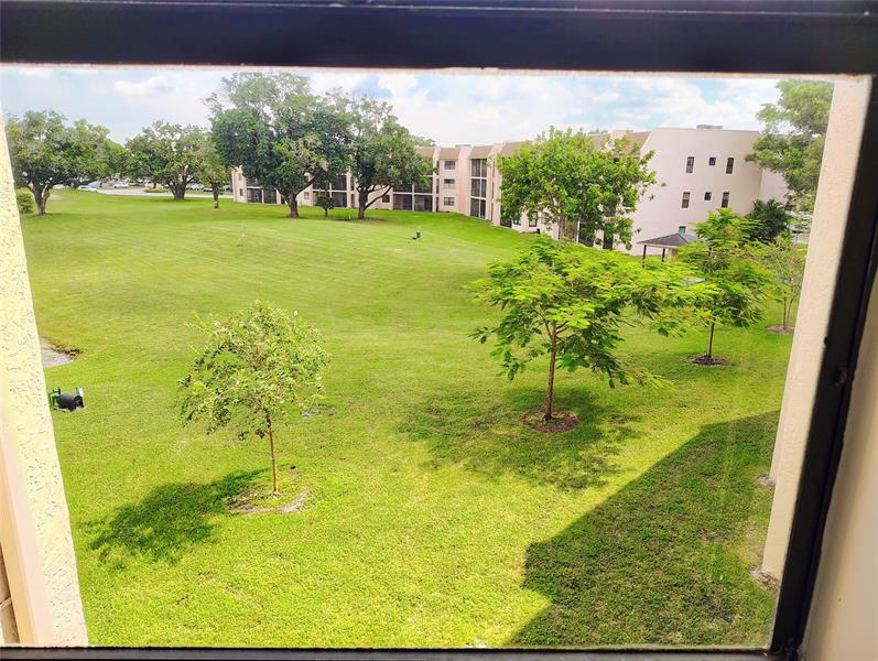 Image 18 of 33 For 2793 104th Ave  305