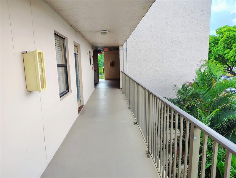 Image 20 of 33 For 2793 104th Ave  305