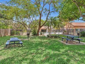Image 26 of 30 For 9974 Nob Hill Ct  9974