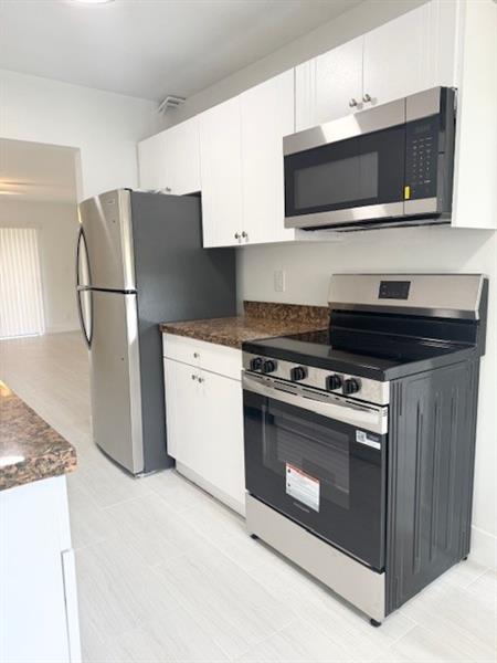 Image 7 of 30 For 9974 Nob Hill Ct  9974