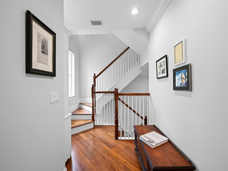 Image 27 of 32 For 4332 Seagrape Dr  11