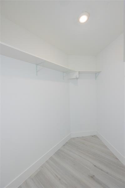 Image 12 of 21 For 50 Desford Ln
