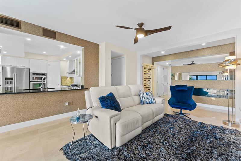 Image 16 of 42 For 2509 Ocean Blvd  675