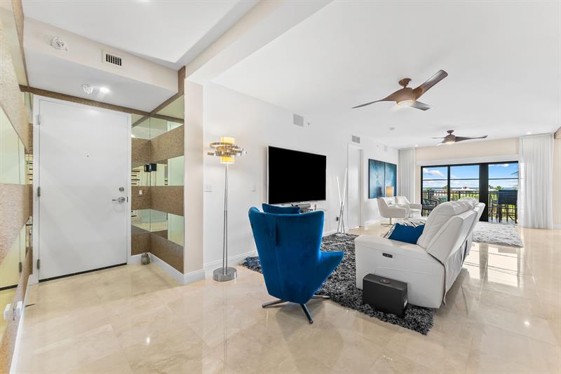 Image 18 of 42 For 2509 Ocean Blvd  675