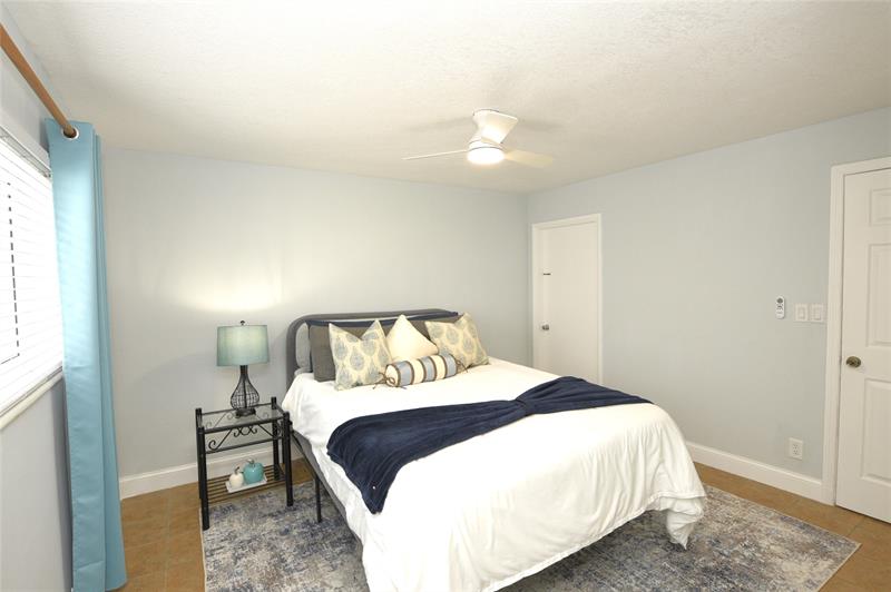 Image 11 of 12 For 1010 15th St  112