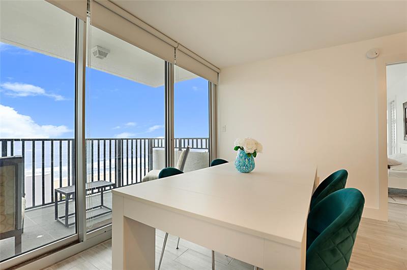 Image 11 of 36 For 525 Ocean Blvd  1125