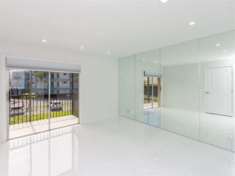 Image 10 of 15 For 2420 Diana Dr  207