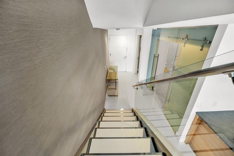 Image 33 of 37 For 2950 188th St  421
