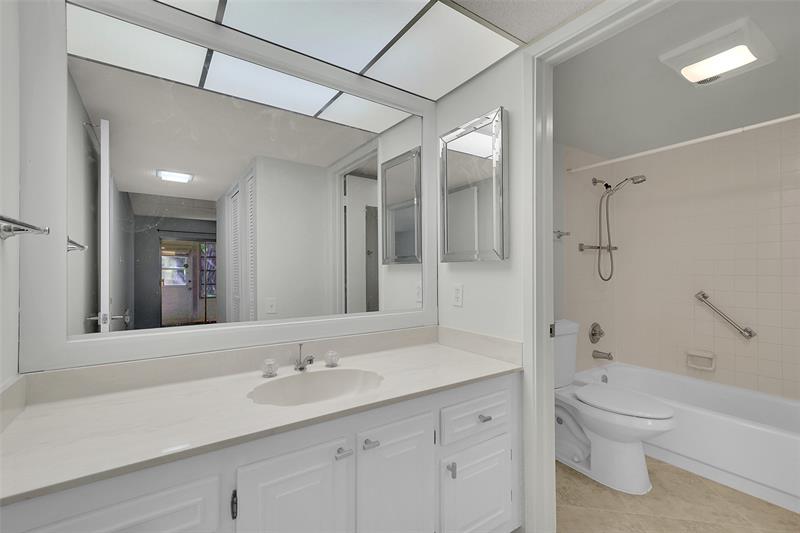 Image 22 of 37 For 2612 Nassau Bnd  D1
