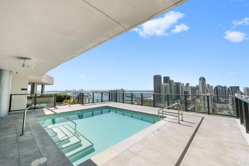 Image 31 of 37 For 1600 1st Ave  1507