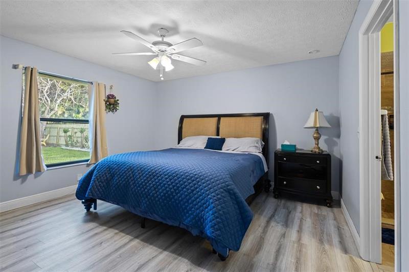 Image 12 of 27 For 5408 Birch Dr