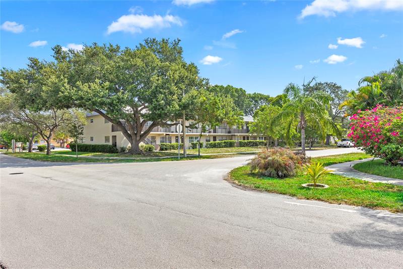 Details for 207 32nd Ct  106, Pompano Beach, FL 33064