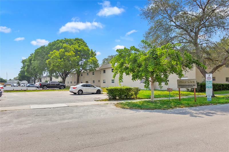 Image 6 of 14 For 207 32nd Ct  106