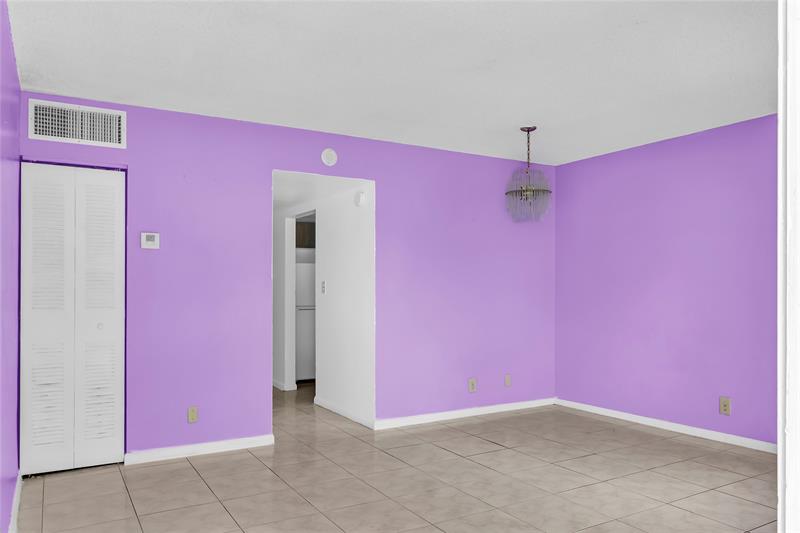 Image 8 of 14 For 207 32nd Ct  106