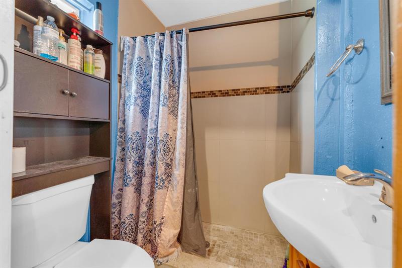 Image 24 of 49 For 1491 5th Ter