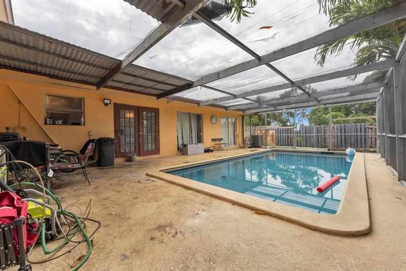 Image 34 of 49 For 1491 5th Ter