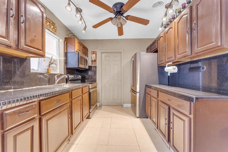 Image 4 of 49 For 1491 5th Ter