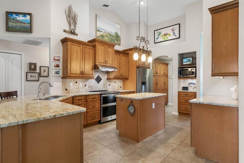 Image 14 of 98 For 144 Cochise Ct