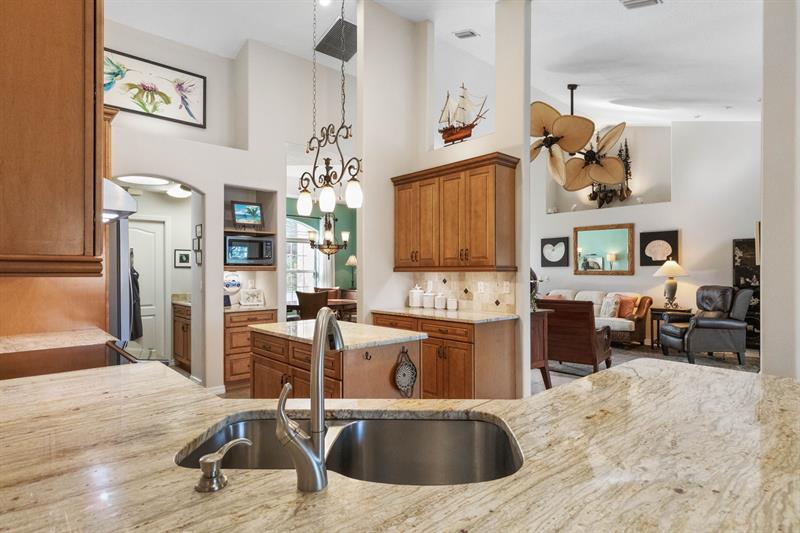 Image 21 of 98 For 144 Cochise Ct