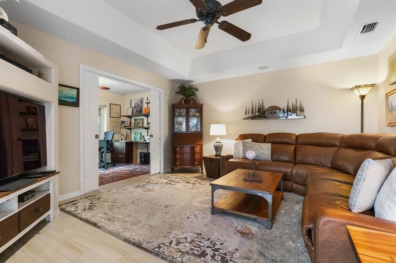 Image 24 of 98 For 144 Cochise Ct