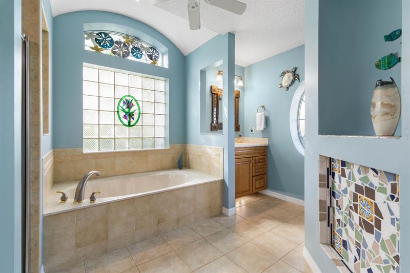 Image 30 of 98 For 144 Cochise Ct