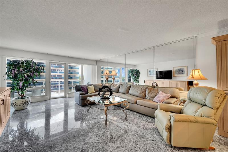 Image 12 of 69 For 4100 Galt Ocean Dr  306