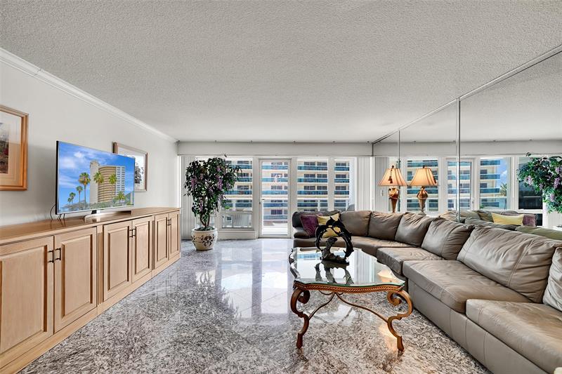 Image 13 of 69 For 4100 Galt Ocean Dr  306