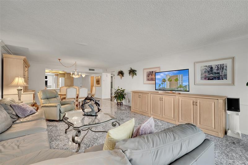 Image 14 of 69 For 4100 Galt Ocean Dr  306