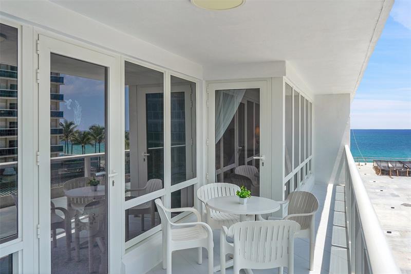 Image 28 of 69 For 4100 Galt Ocean Dr  306