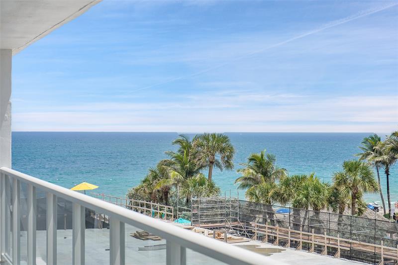 Image 30 of 69 For 4100 Galt Ocean Dr  306