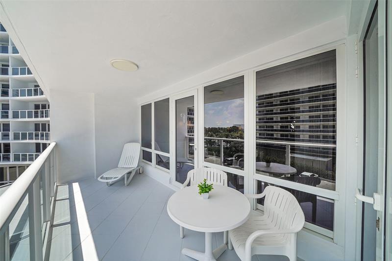 Image 36 of 69 For 4100 Galt Ocean Dr  306
