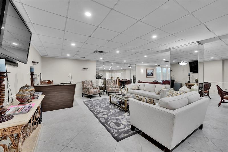 Image 53 of 69 For 4100 Galt Ocean Dr  306