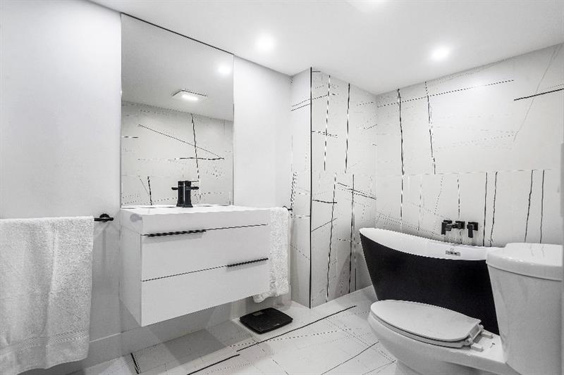 Image 26 of 56 For 4900 Ocean Blvd  610