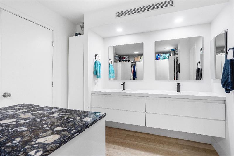 Image 28 of 56 For 4900 Ocean Blvd  610