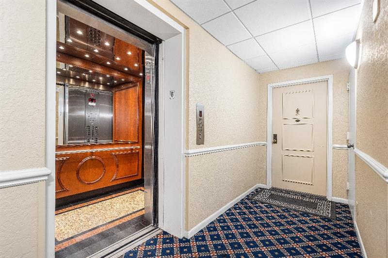 Image 3 of 56 For 4900 Ocean Blvd  610