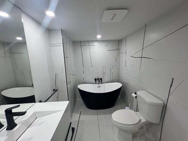 Image 34 of 56 For 4900 Ocean Blvd  610