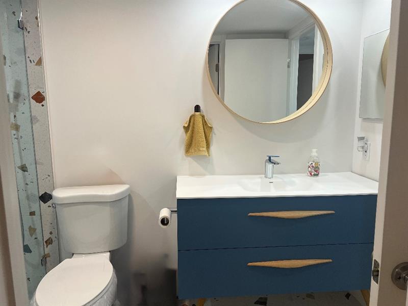 Image 36 of 56 For 4900 Ocean Blvd  610