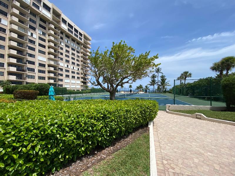 Image 42 of 56 For 4900 Ocean Blvd  610